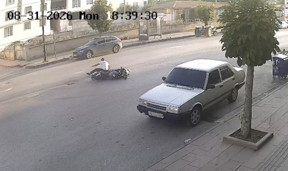 ÇORUM’DA MOTOSİKLET İLE BİSİKLET ÇARPIŞTI: 2 YARALI
