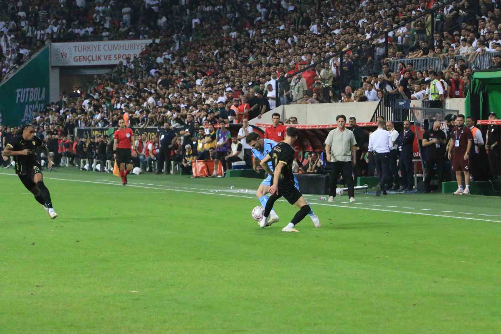 TREDYOL SÜPER LİG: AMED SPORTİF FAALİYETLER: 1 - TRABZONSPOR: 1 (İLK YARI)