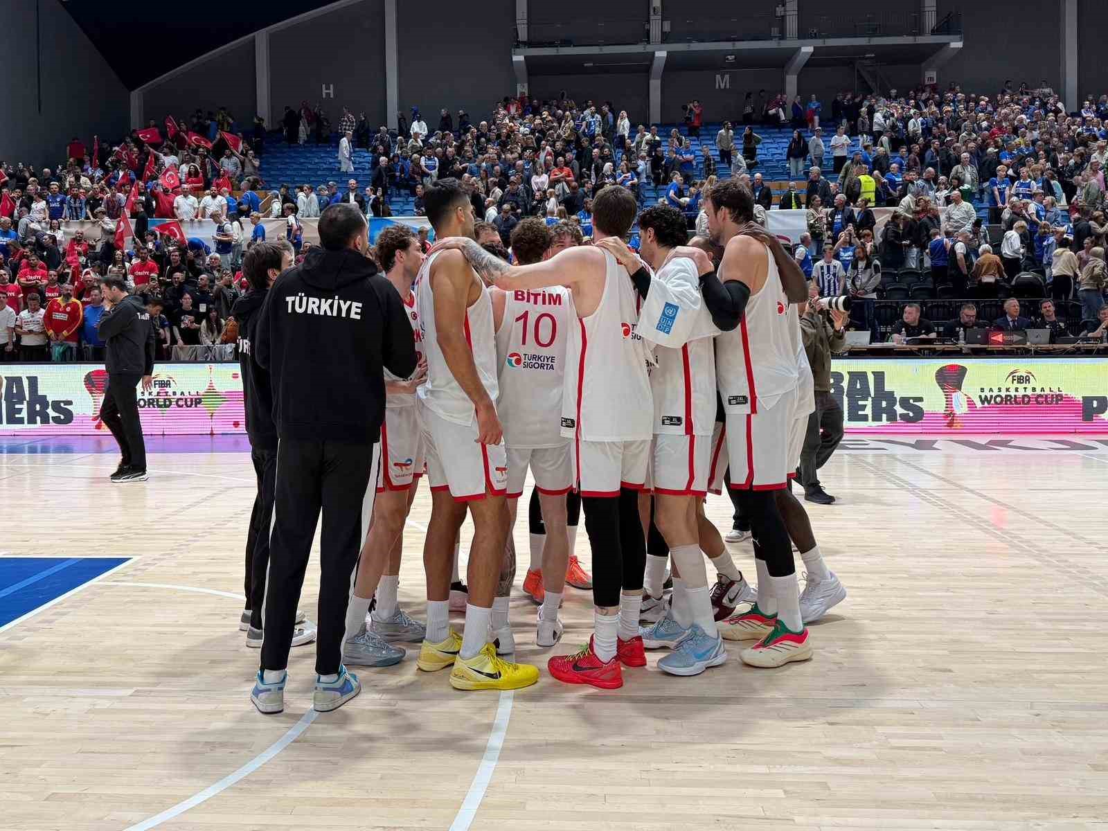 A MİLLİ ERKEK BASKETBOL TAKIMI, 2027 DÜNYA KUPASI’NA KATILMAYA HAK KAZANDI