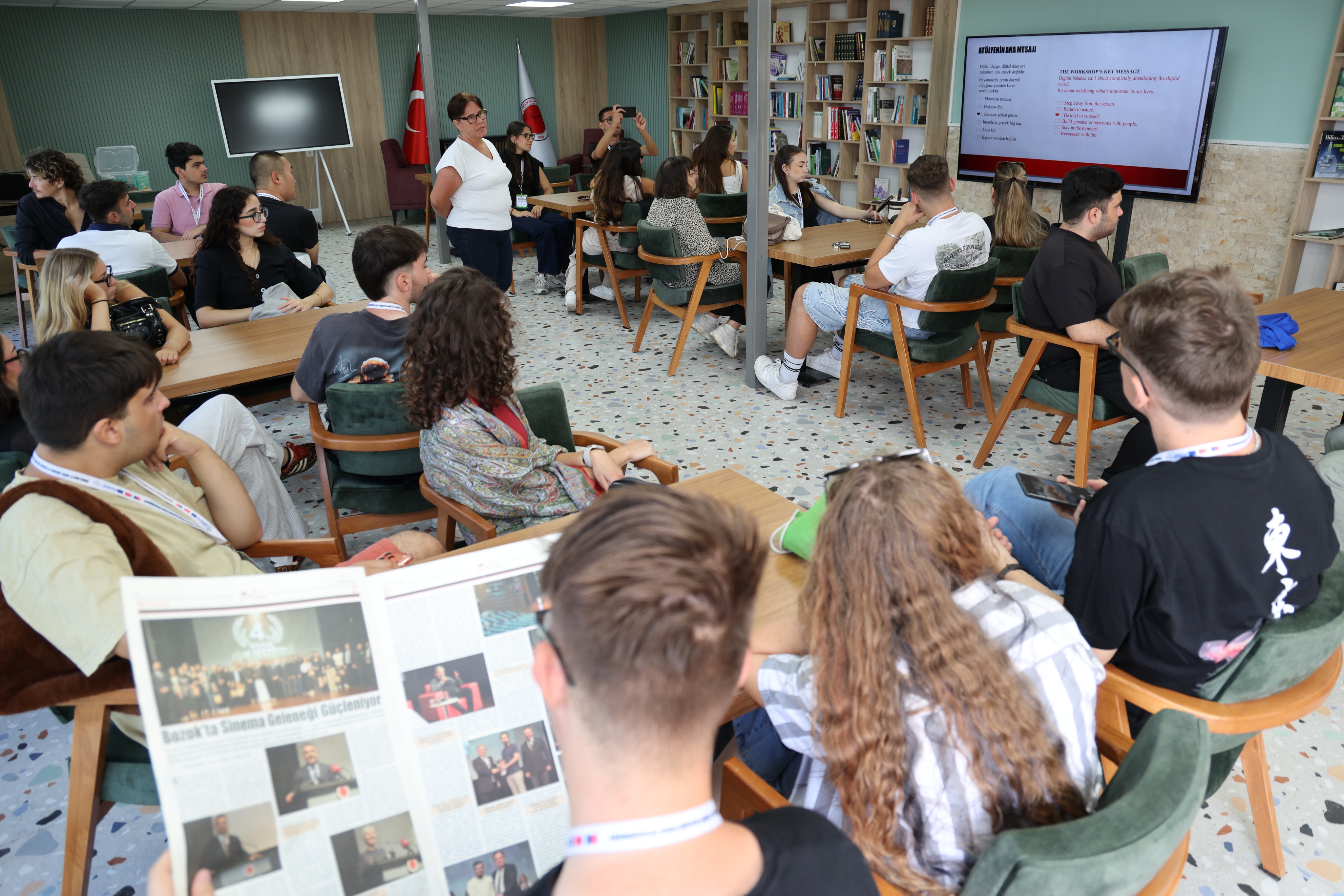 YERLİ VE YABANCI GENÇLER ,BİLİM KAFE TOPLANTISI İÇİN  YOZGAT’TA BULUŞTU