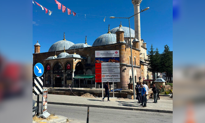 BÜYÜK CAMİİNİ ESTETİK GÖRÜNÜME KAVUŞTURMA ÇALIŞMALARINA  BAŞLANDI