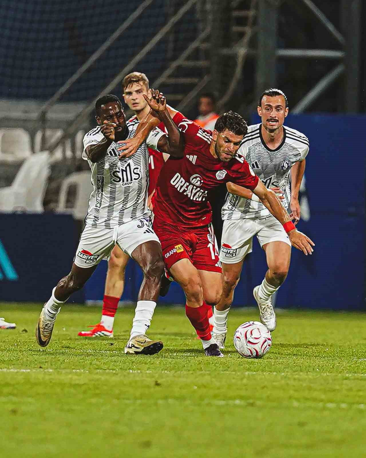 TRENDYOL 1. LİG: SARIYER: 2 - PENDİKSPOR: 0