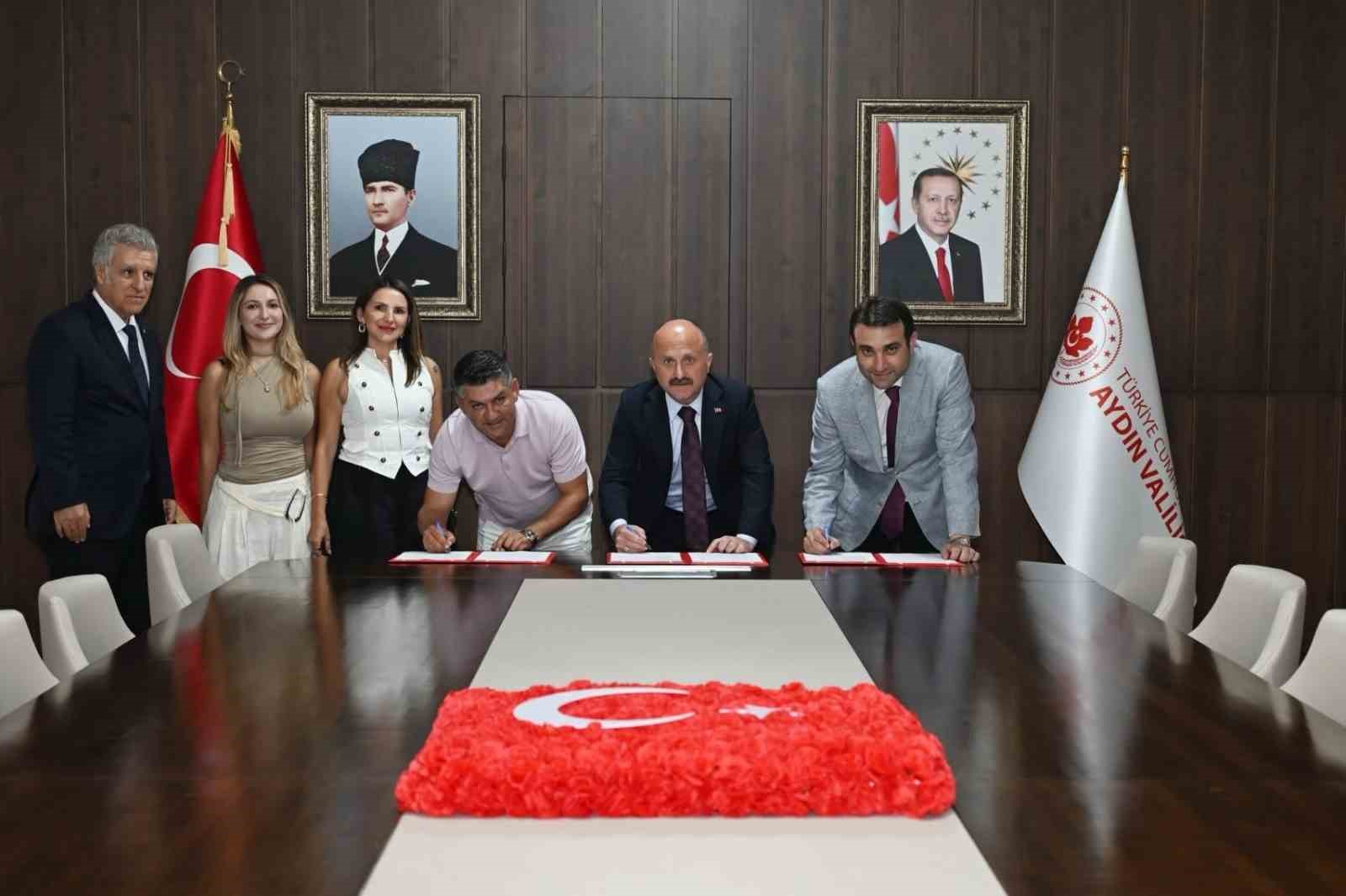KUŞADASI’NA YENİ ANAOKULU İÇİN İMZALAR ATILDI