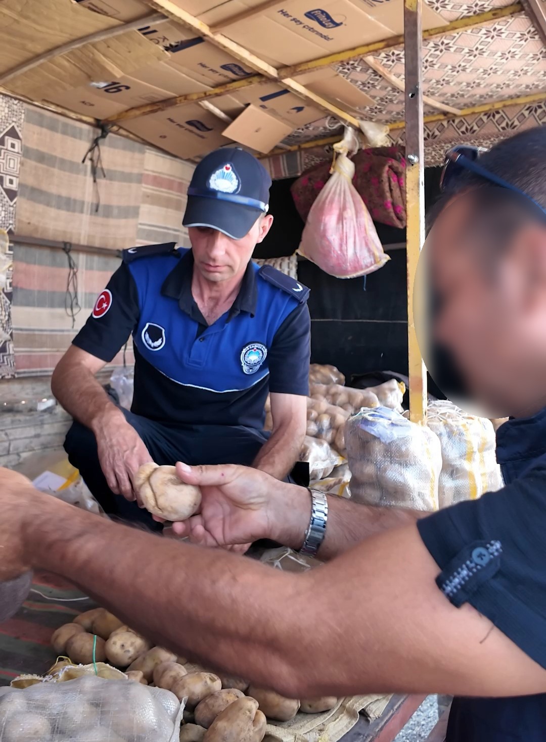 HİLELİ PATATES SATIŞI YAPAN SEYYAR SATICILARA YÖNELİK DENETİM