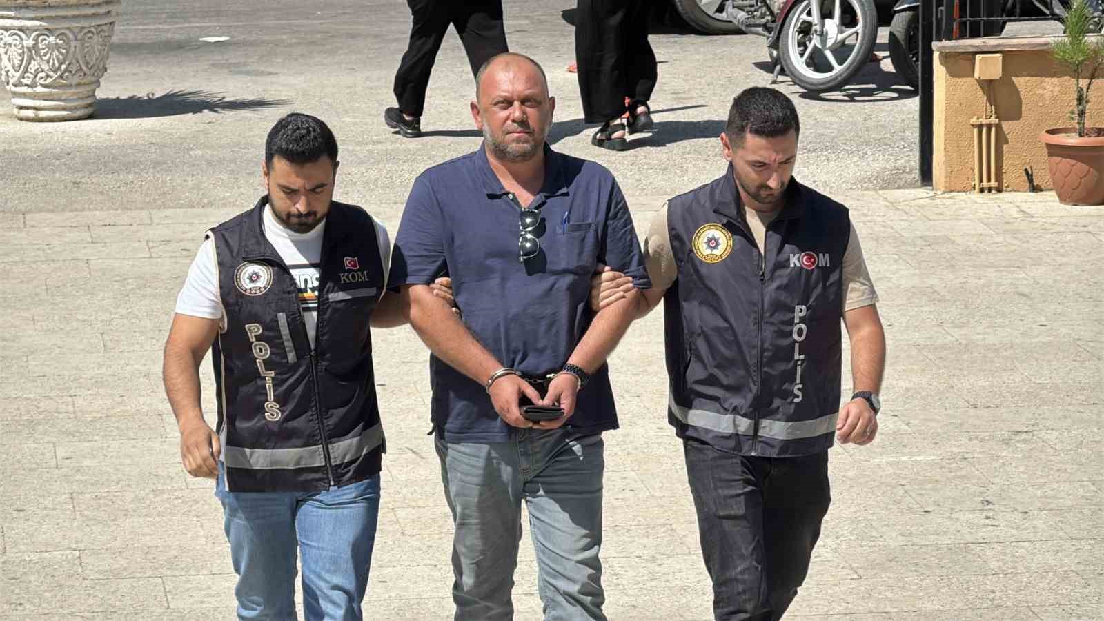 EDİRNE BELEDİYESİ’NDE 200 BİN AVROLUK RÜŞVET İDDİASI: ŞÜPHELİ ADLİYEYE SEVK EDİLDİ