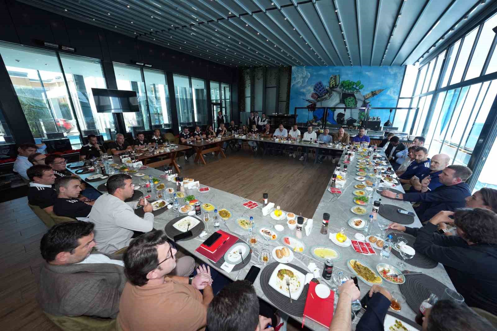 2027 İSPANYA SÜPER KUPASI ORGANİZASYON TOPLANTISI YAPILDI