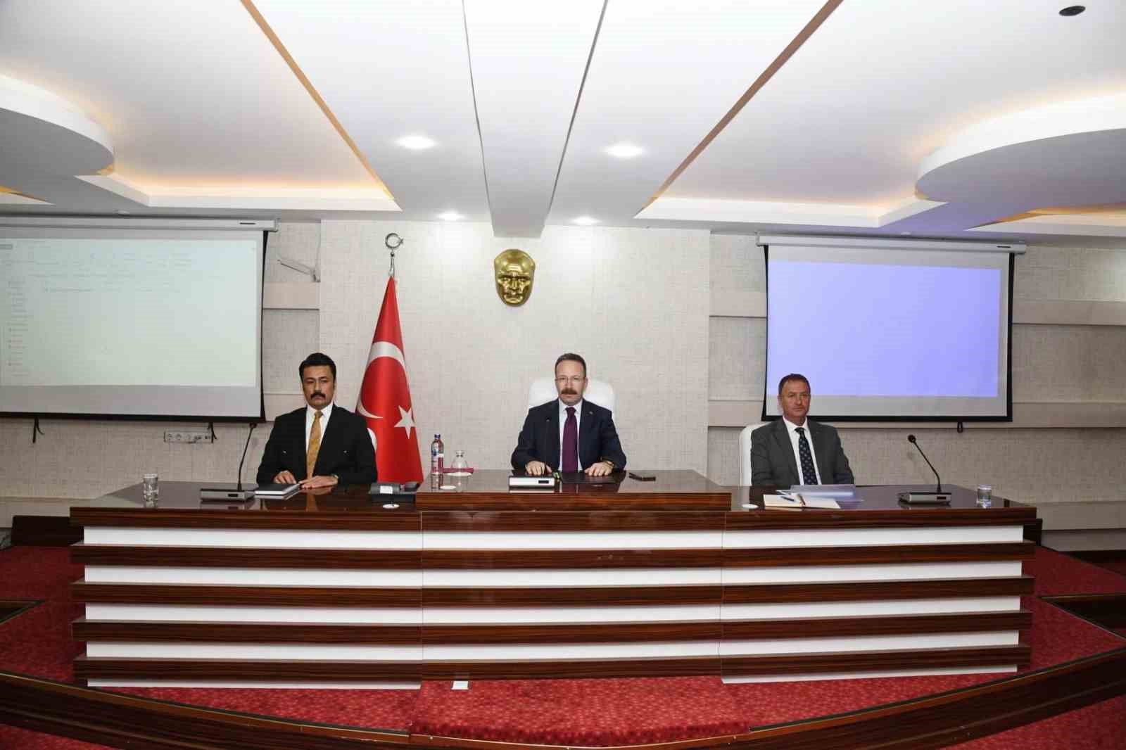 ARDAHAN’DA 2026-2027 EĞİTİM ÖĞRETİM YILI OKUL GÜVENLİĞİ TOPLANTISI YAPILDI
