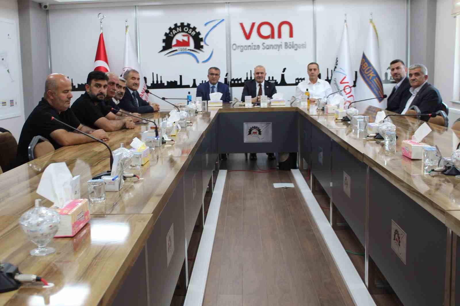 MEMET ASLAN: "VAN’IN ÜRETİM GÜCÜNÜ DAHA DA ARTIRMALIYIZ"