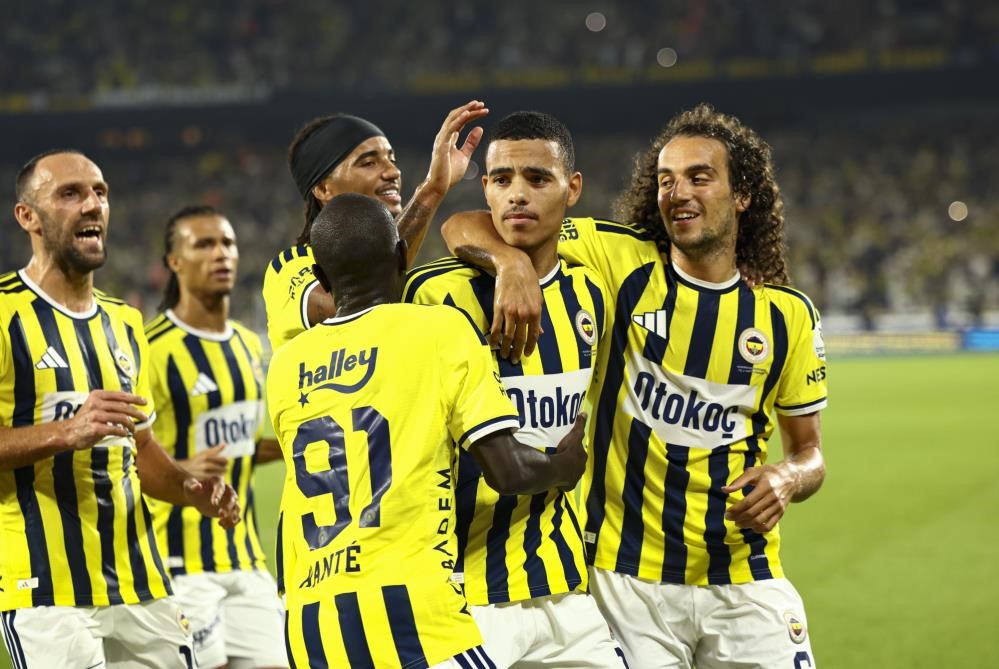 FENERBAHÇE’NİN ŞAMPİYONLAR LİGİ KADROSU AÇIKLANDI