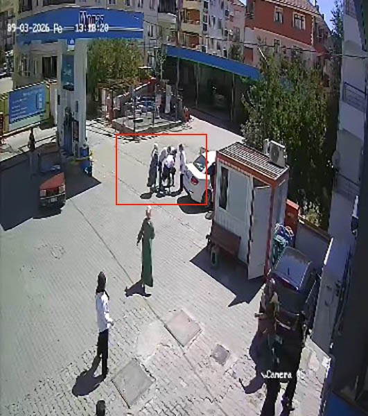NEFES BORUSUNA ŞEKER KAÇAN ÇOCUK, POLİSİN HEİMLİCH MANEVRASIYLA KURTULDU