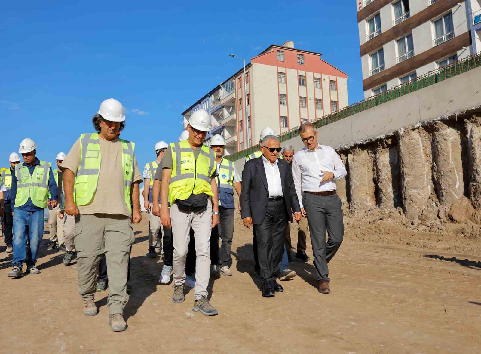 TÜNEL ÇALIŞMASI BAŞLAYAN KARTAL KAVŞAĞI’NDA İNCELEME