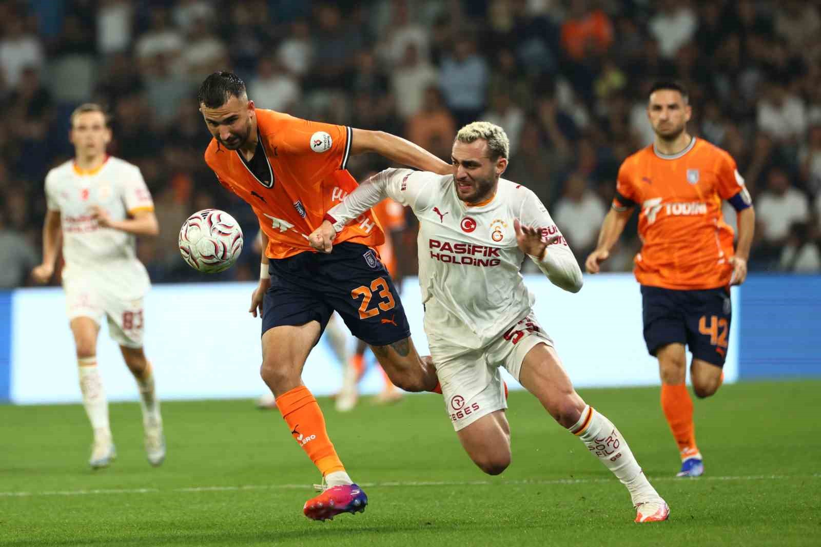 TRENDYOL SÜPER LİG: BAŞAKŞEHİR: 2 - GALATASARAY: 3 (MAÇ SONUCU)