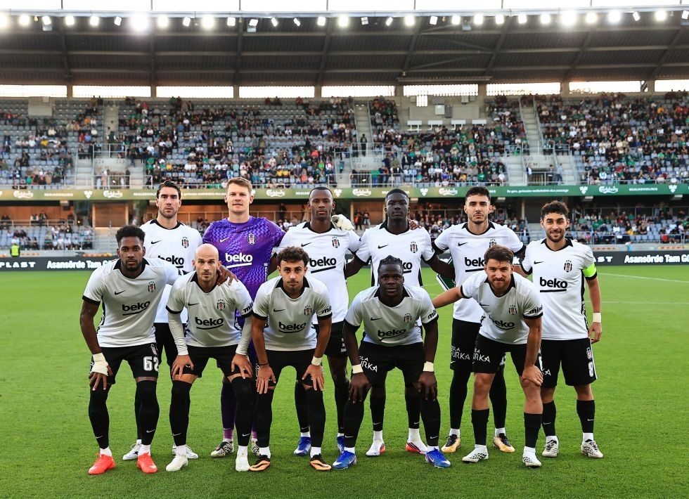 BEŞİKTAŞ, TRANSFER DÖNEMİNDE 10 OYUNCUYU KADROSUNA KATTI