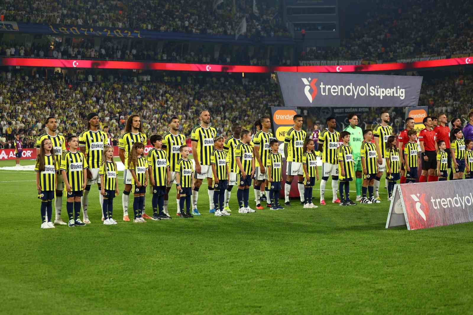 İSMAİL KARTAL, DERBİDE KADROYU BOZMADI