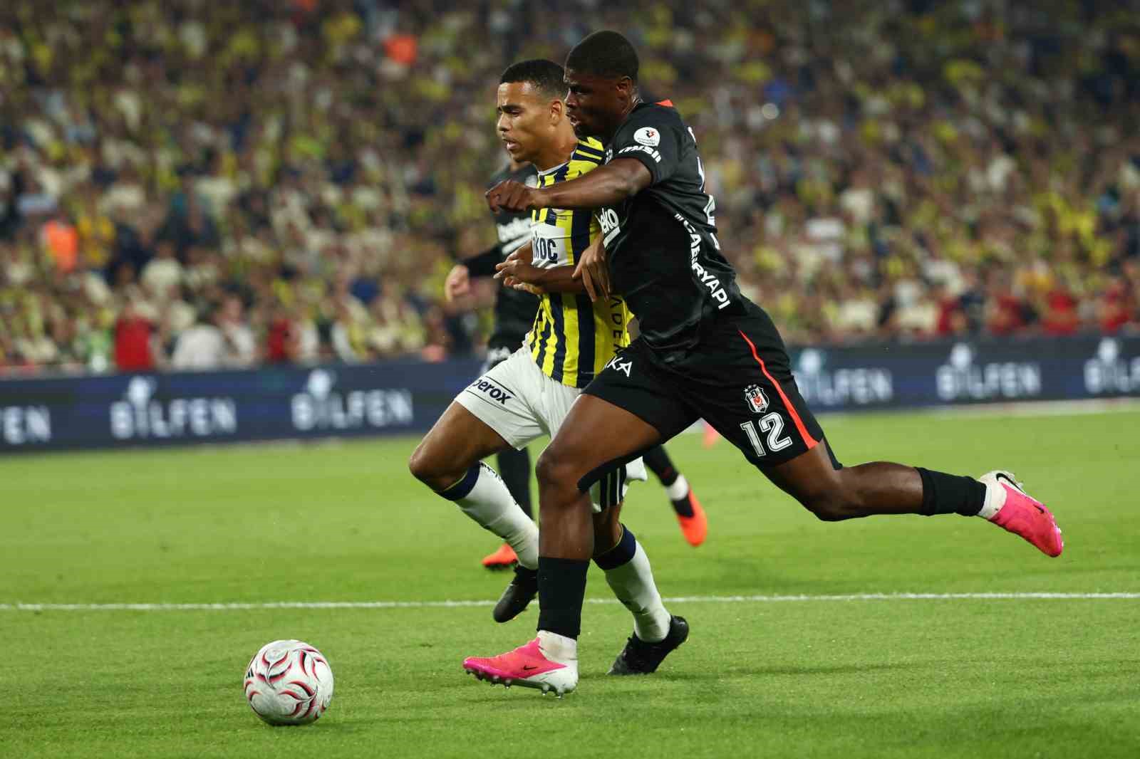 TRENDYOL SÜPER LİG: FENERBAHÇE: 1 - BEŞİKTAŞ: 1 (İLK YARI)