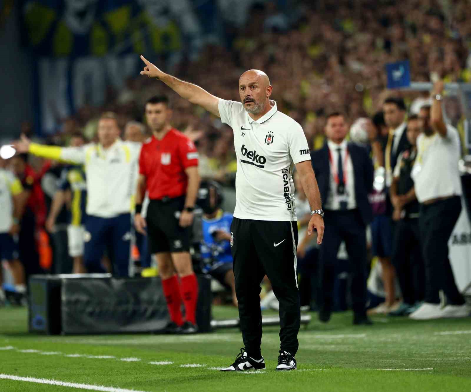 VİNCENZO ITALİANO, İLK DERBİSİNDEN GALİP AYRILDI
