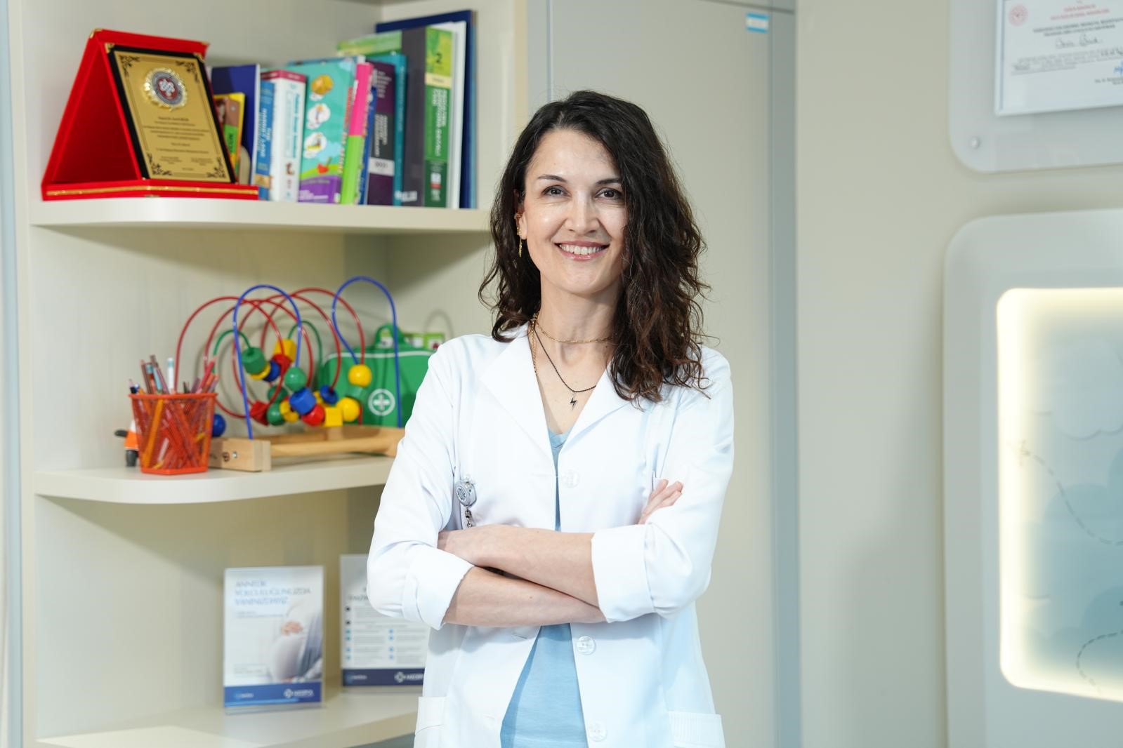 ÇOCUKLARDA YANLIŞ AYAKKABI AYAK SAĞLIĞINI BOZUYOR