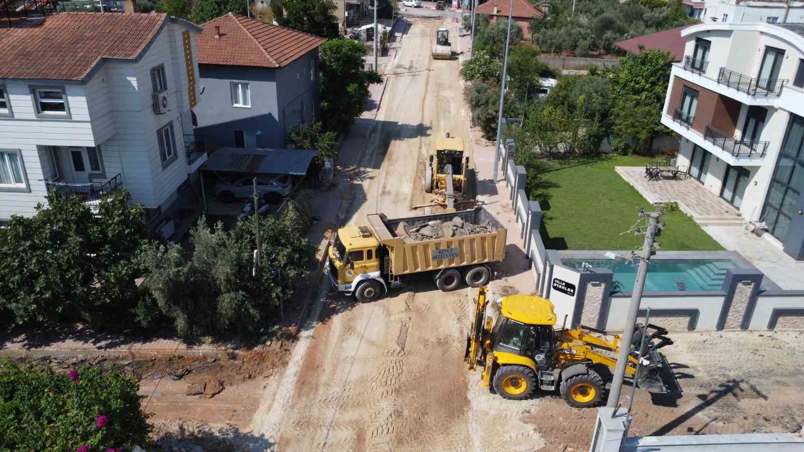 DUACI MAHALLESİ’NDE YOL ÇALIŞMALARINDA İKİNCİ ETAP BAŞLADI