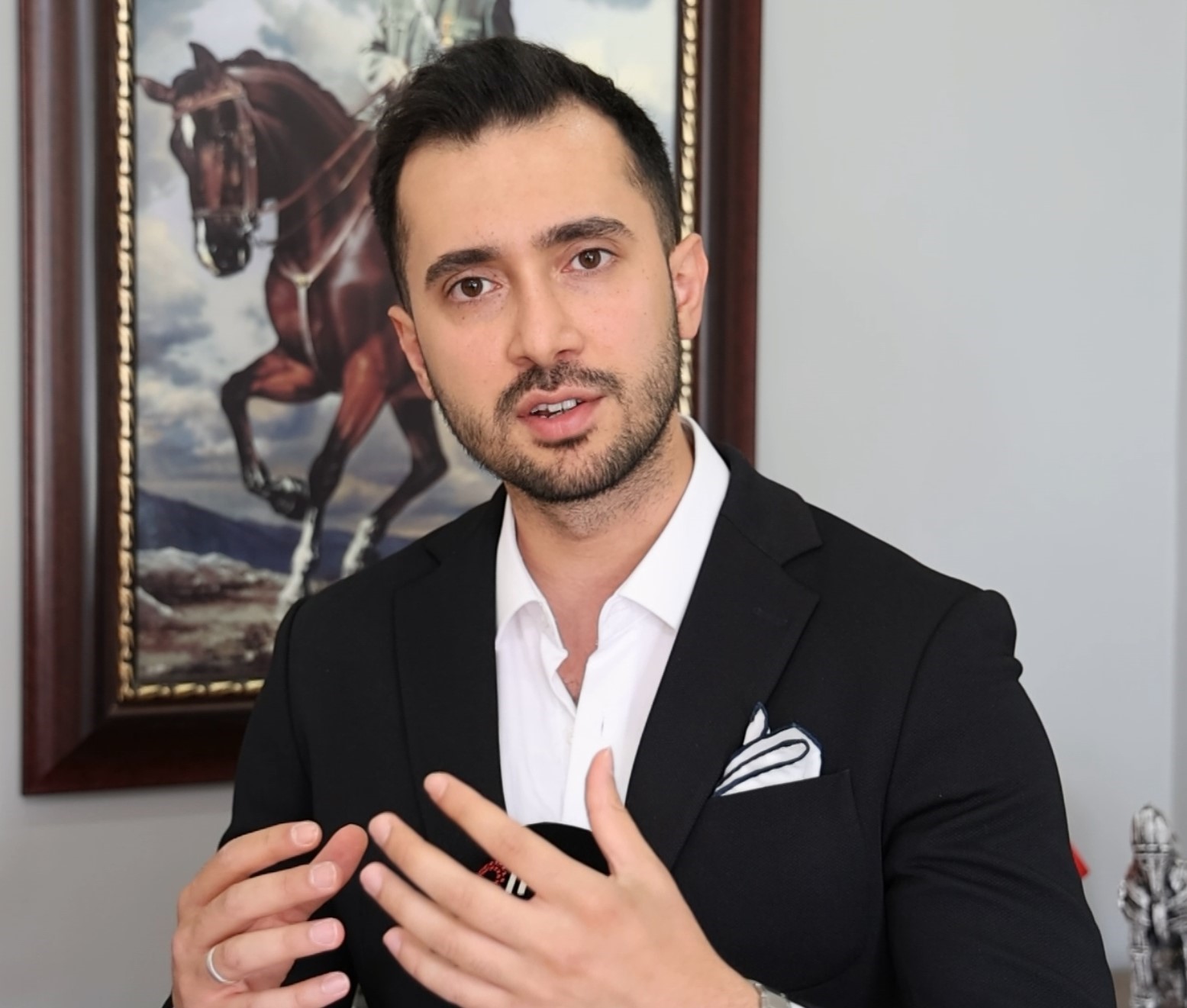 YAPAY ZEKA HUKUKİ SÜREÇTE MAĞDURİYETLERE YOL AÇABİLİYOR