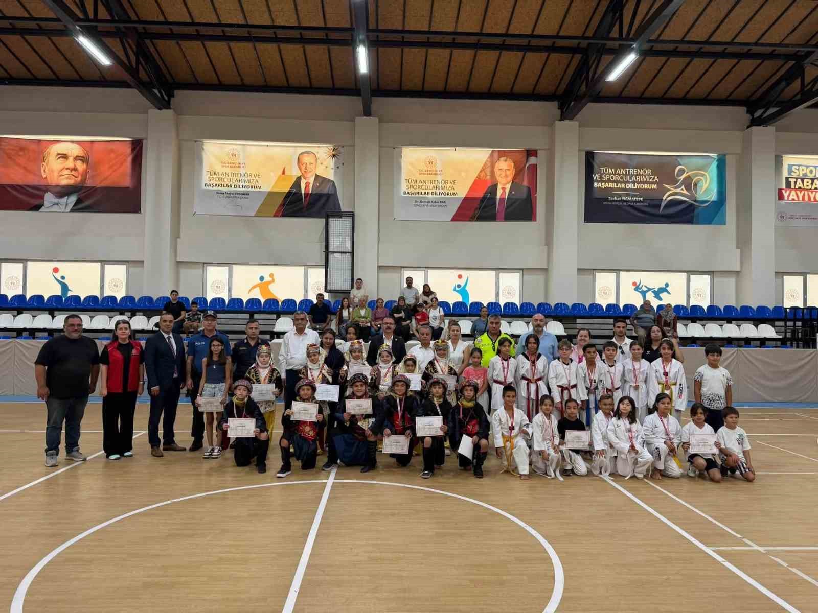 SULTANHİSAR’DA GSB SPOR OKULLARI VE YAZ KULÜBÜ KAPANIŞ ŞENLİĞİ DÜZENLENDİ