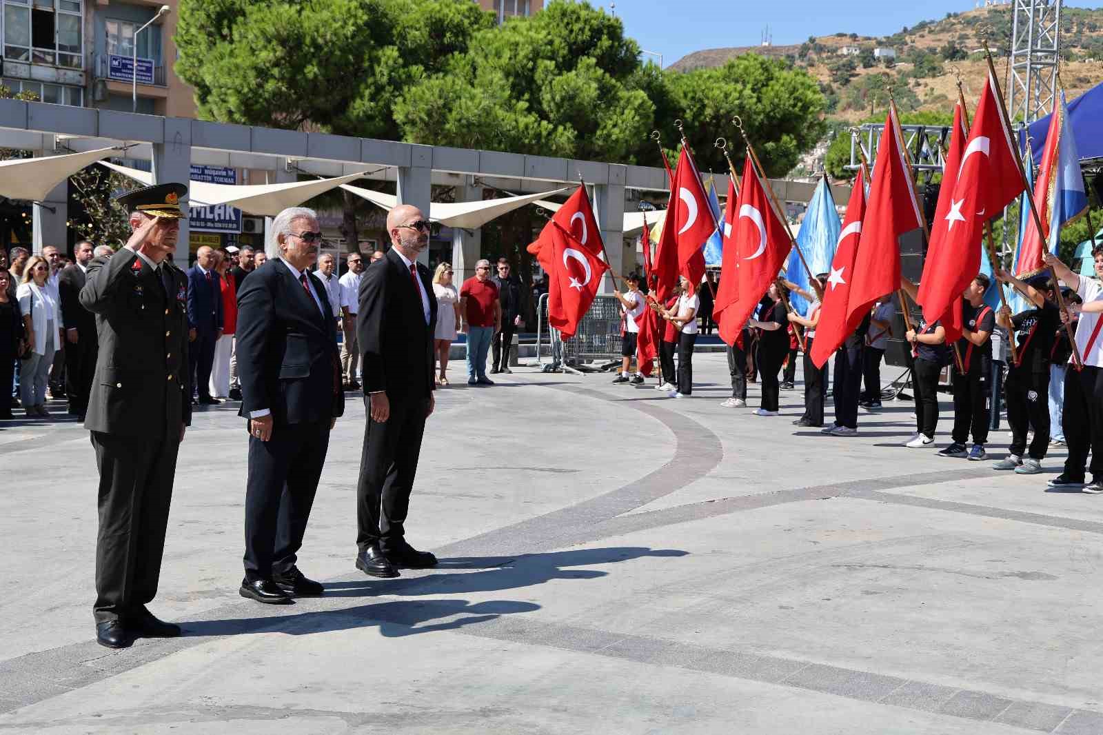 SÖKE’NİN KURTULUŞUNUN 104’ÜNCÜ YIL DÖNÜMÜ TÖRENLE KUTLANDI