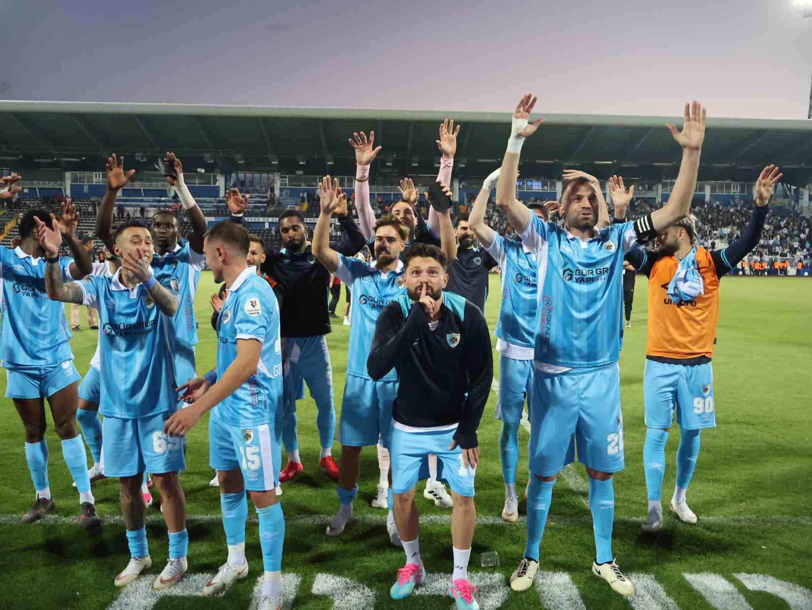 ERZURUMSPOR FK’DAN TARİHİ GALİBİYET