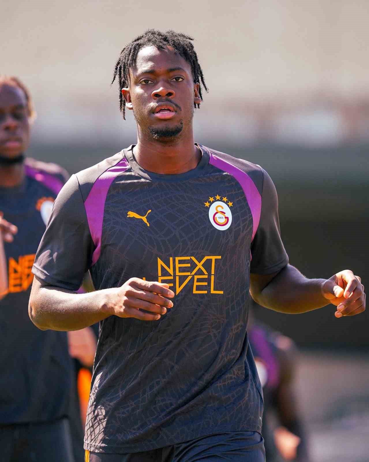 GALATASARAY, SPORTİNG MAÇI HAZIRLIKLARINI SÜRDÜRDÜ