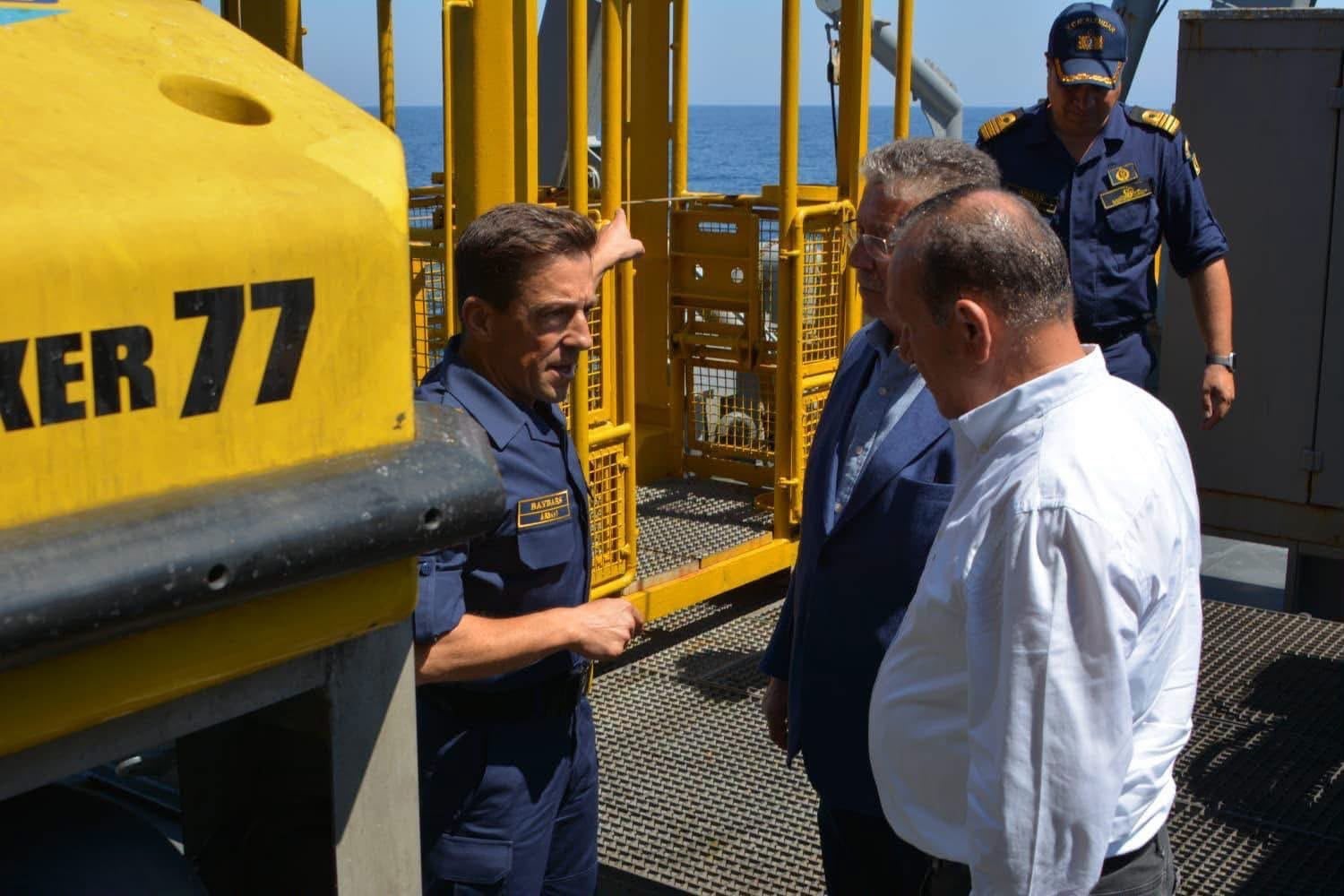 KKTC BAŞBAKANI ÜSTEL, TCG ALEMDAR’DA ARAMA-KURTARMA ÇALIŞMALARINI İNCELEDİ
