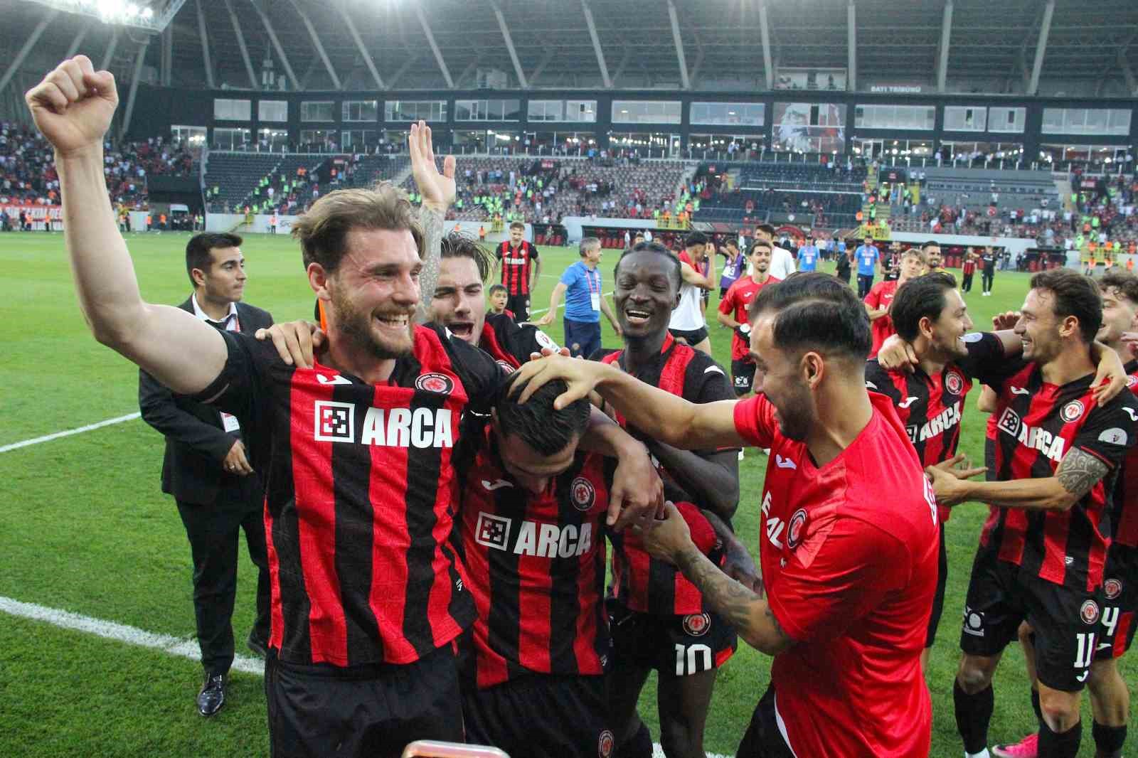 ÇORUM FK, TRENDYOL SÜPER LİG’DEKİ İLK GALİBİYETİNİ ALDI