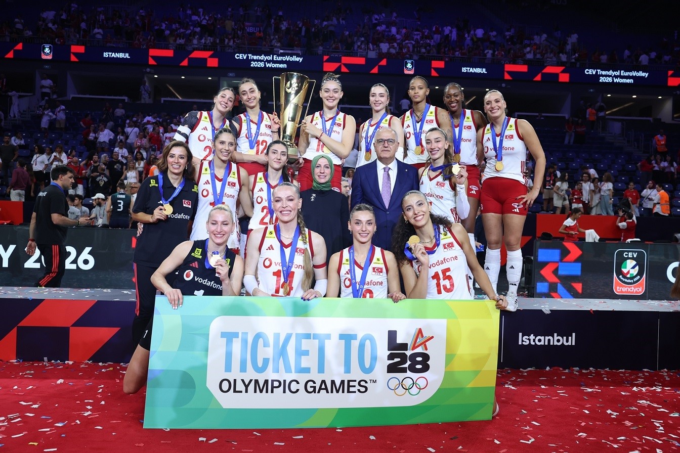 A MİLLİ KADIN VOLEYBOL TAKIMI, LOS ANGELES 2028 OLİMPİYAT OYUNLARI BİLETİNİ ALDI