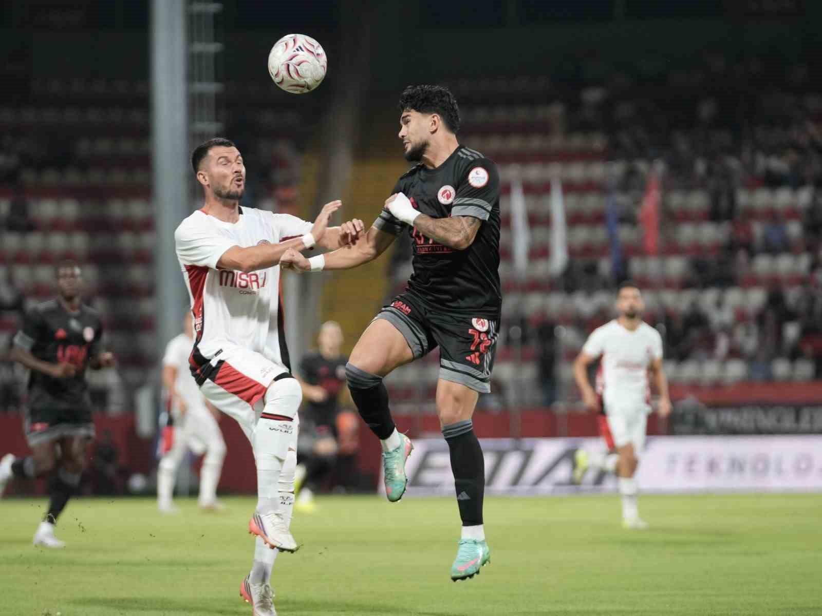 TRENDYOL 1. LİG: BATMAN PETROLSPOR: 4 - FATİH KARAGÜMRÜK: 3