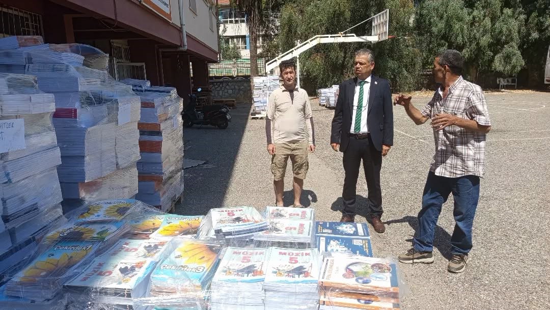 NAZİLLİ’DE DERS KİTAPLARININ DAĞITIM HAZIRLIKLARI İNCELENDİ