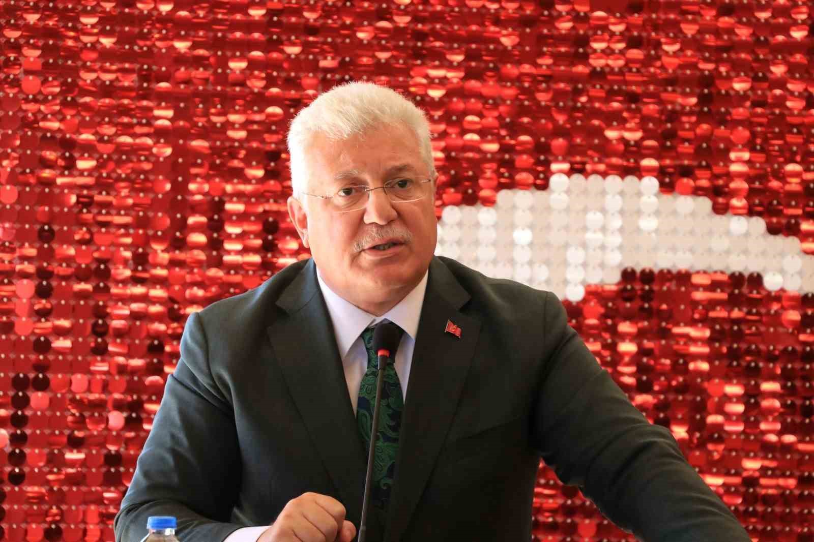 AKBAŞOĞLU KİLİS’TE TÜRKİYE YÜZYILI BULUŞMALARI’NDA KONUŞTU