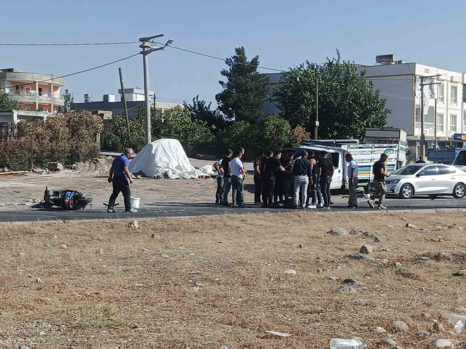 SİİRT’TE OTOMOBİL İLE MOTOSİKLET ÇARPIŞTI: 1 AĞIR YARALI