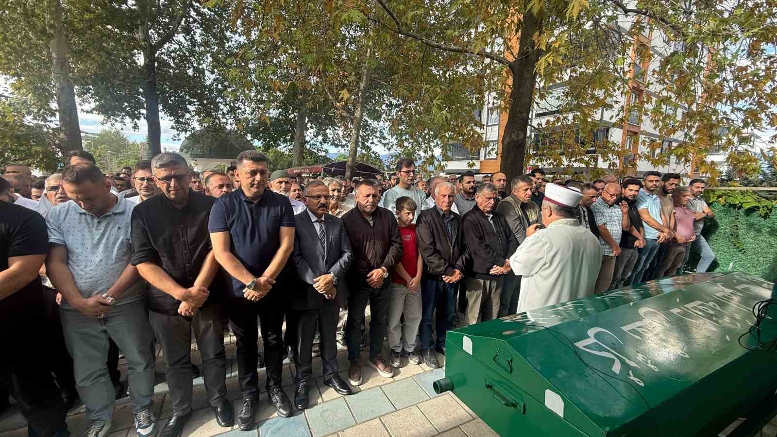 22 GÜNLÜK YAŞAM MÜCADELESİNİ KAYBEDEN İHA TELİFLİ MUHABİRİ SON YOLCULUĞUNA UĞURLANDI