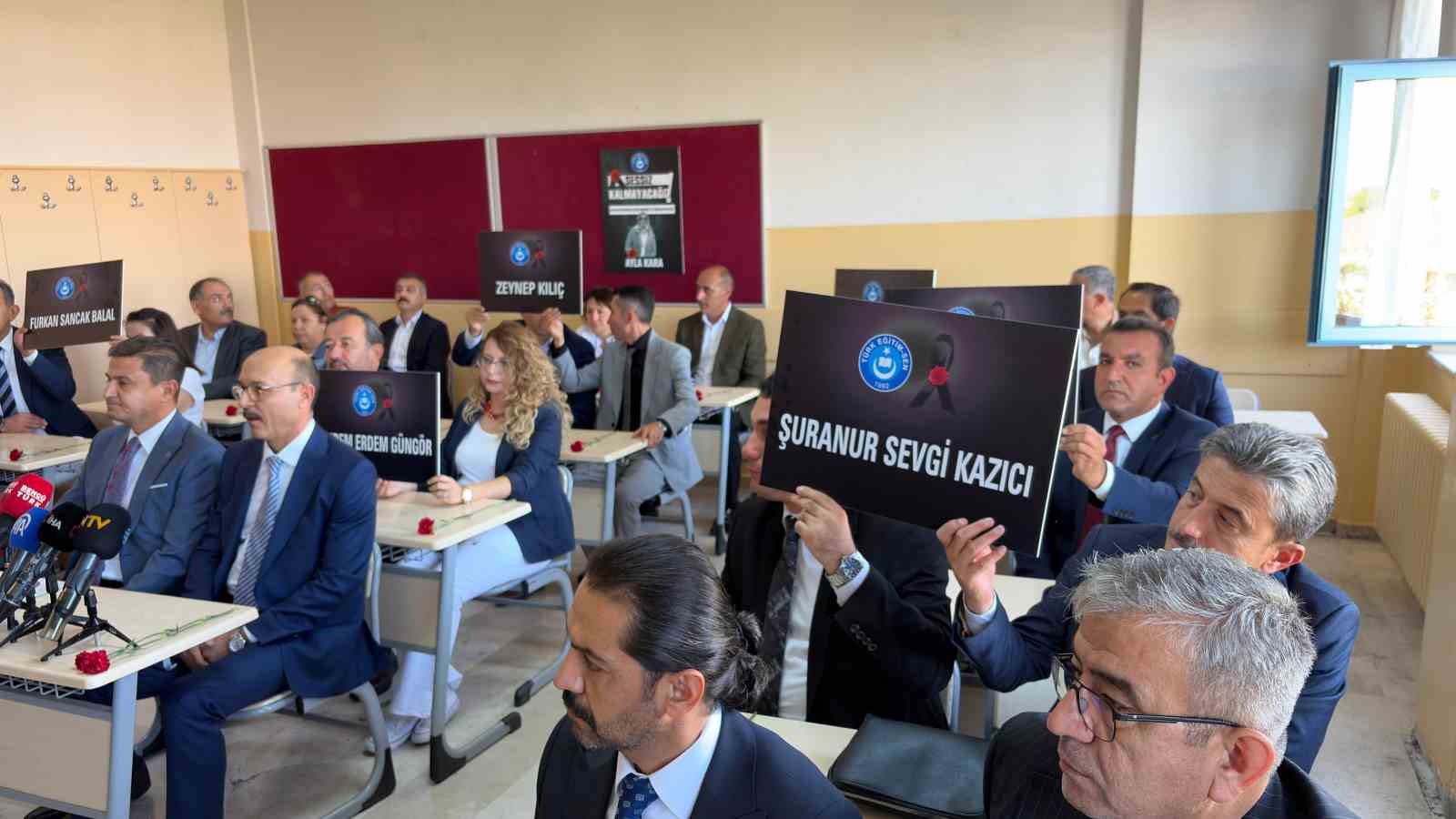 TÜRK EĞİTİM-SEN GENEL BAŞKANI GEYLAN: "OKULLARDA ŞİDDET VE AKRAN ZORBALIĞI ÖNEMLİ BİR SORUN OLARAK KARŞIMIZA ÇIKMAKTADIR"