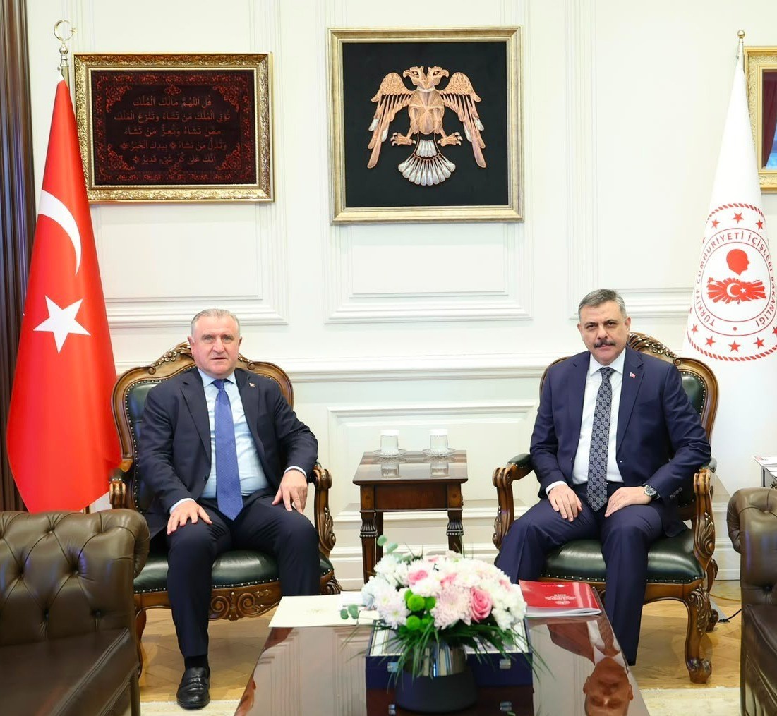 BAKAN ÇİFTÇİ: "OKUL VE YURT ÇEVRELERİNDE DENETİMLERİMİZİ SIKLAŞTIRACAĞIZ"