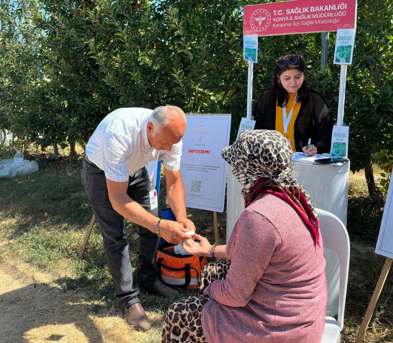 KARAPINAR’DA HALK SAĞLIĞI HAFTASI ETKİNLİKLERİ SAHADA VE HASTANEDE SÜRDÜRÜLDÜ