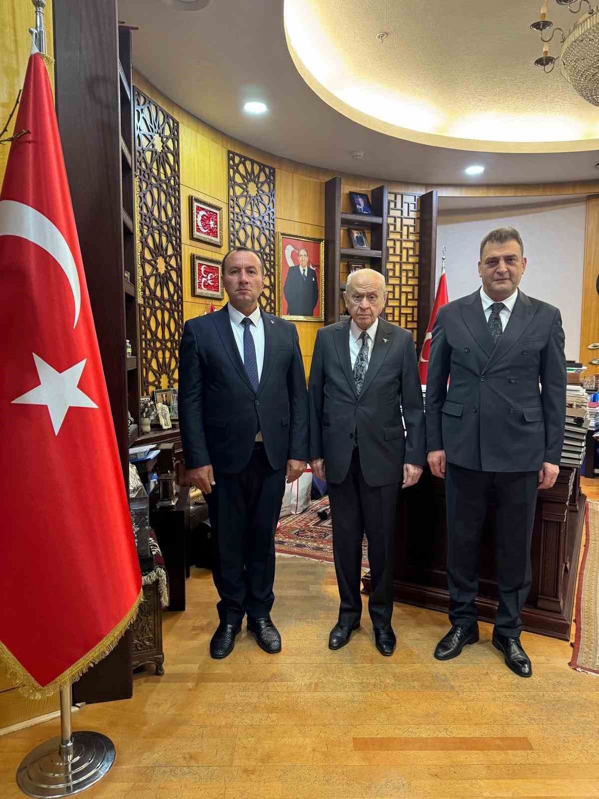 MHP BURSA’DA BAYRAĞI MEHMET EMİN ÖZCANBAZ DEVRALIYOR