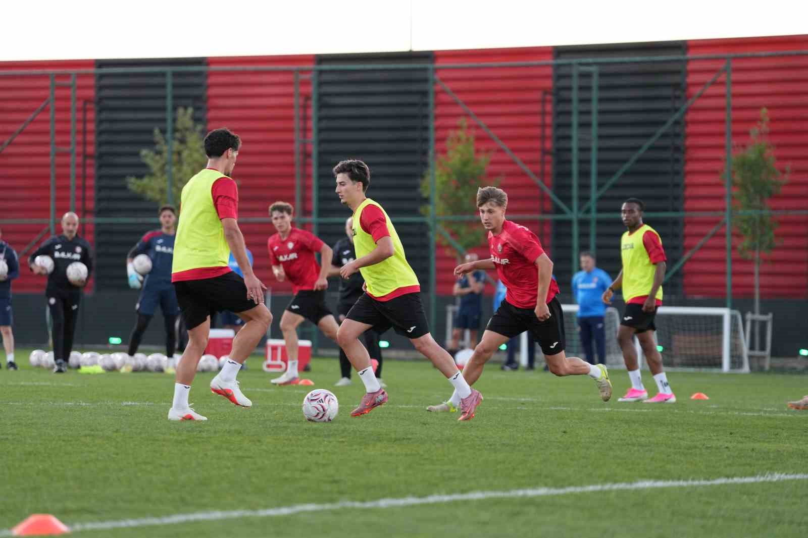 ÇORUM FK, SAMSUNSPOR MAÇI HAZIRLIKLARINA BAŞLADI