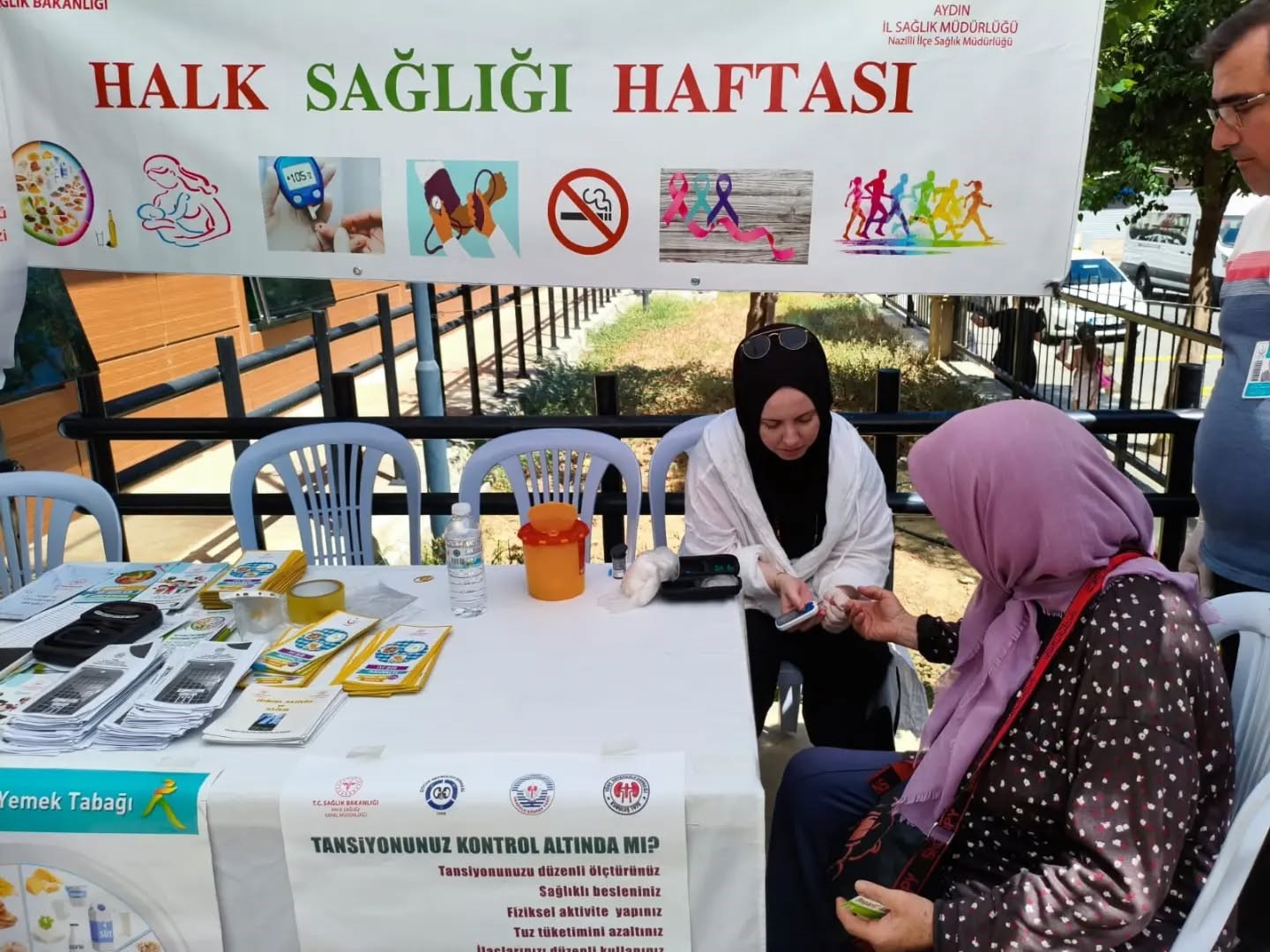 NAZİLLİ’DE VATANDAŞLARIN SAĞLIK KARNESİ ÇIKARILDI