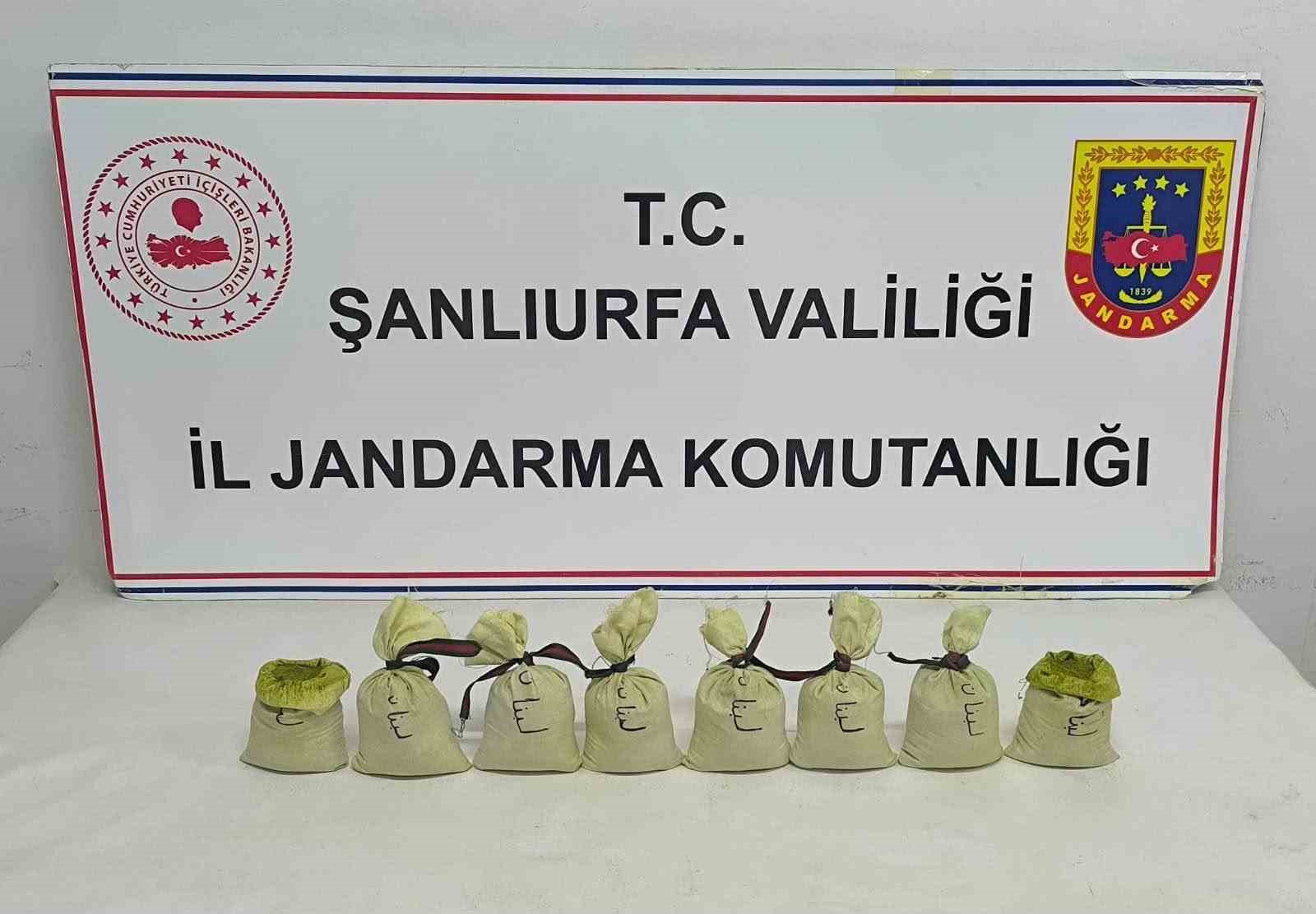 SURUÇ’TA 2 KİLOGRAM UYUŞTURUCU ELE GEÇİRİLDİ
