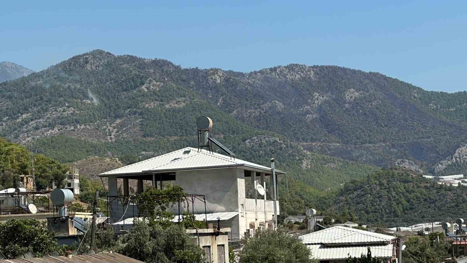 BOZYAZI’DAKİ ORMAN YANGINI KONTROL ALTINA ALINDI