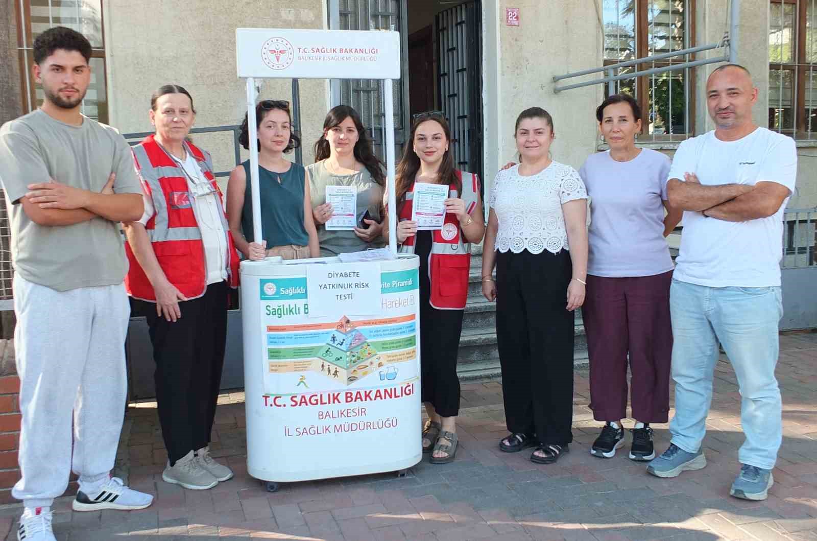 HALK SAĞLIĞI HAFTASINDA DİYABETE DİKKAT ÇEKTİLER