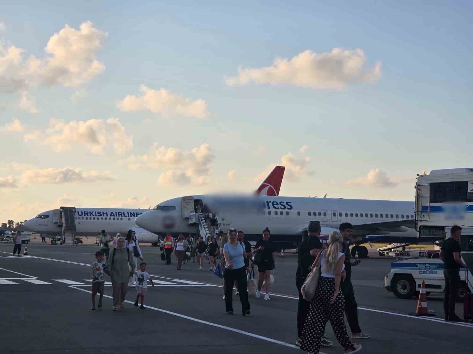 SAMSUN’DA 8 AYDA 1 MİLYON 137 BİN KİŞİ HAVAYOLU HİZMETİ ALDI
