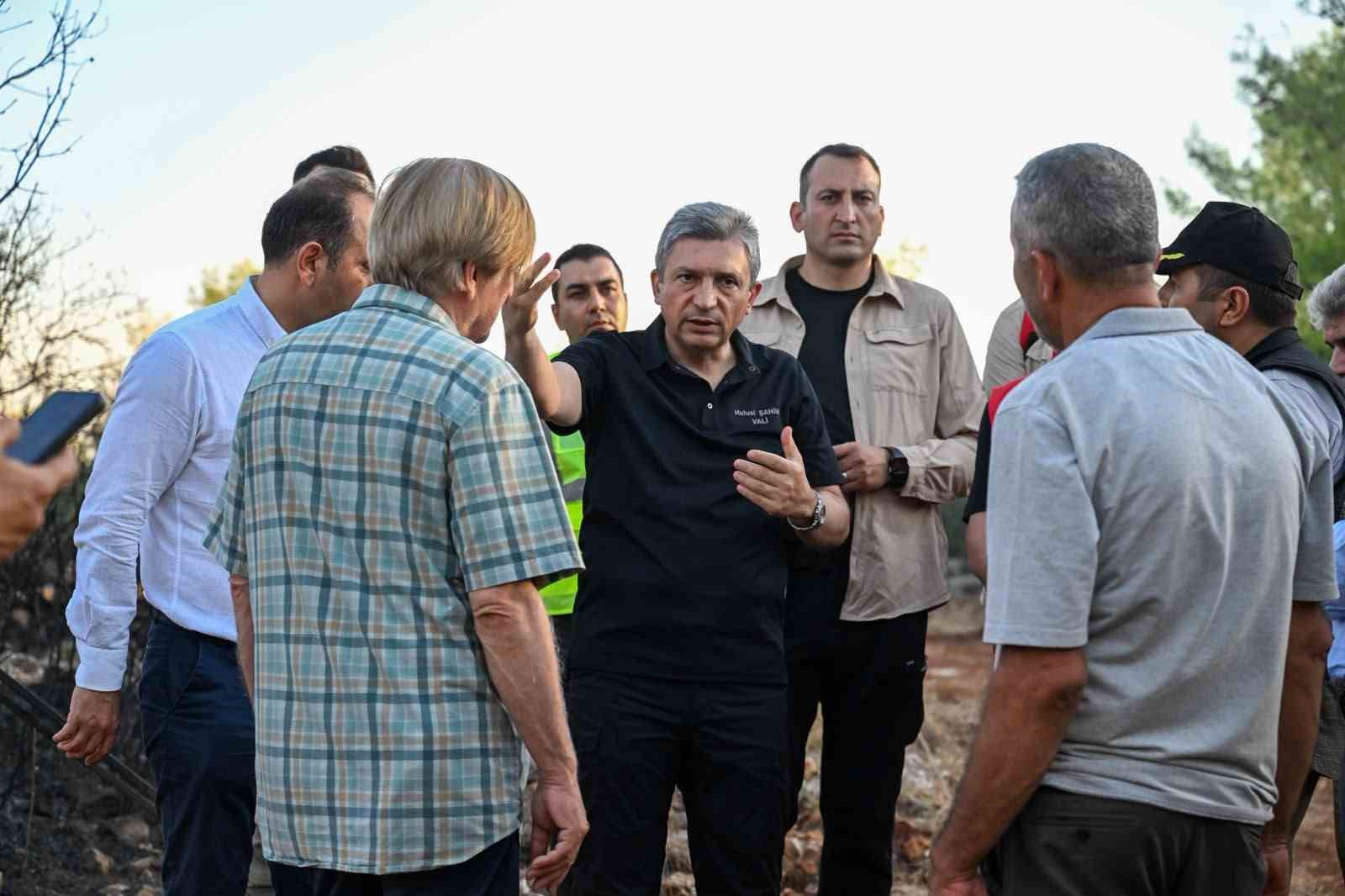VALİ ŞAHİN, ANTALYA’DAKİ ORMAN YANGINLARININ SON DURUMUNU PAYLAŞTI
