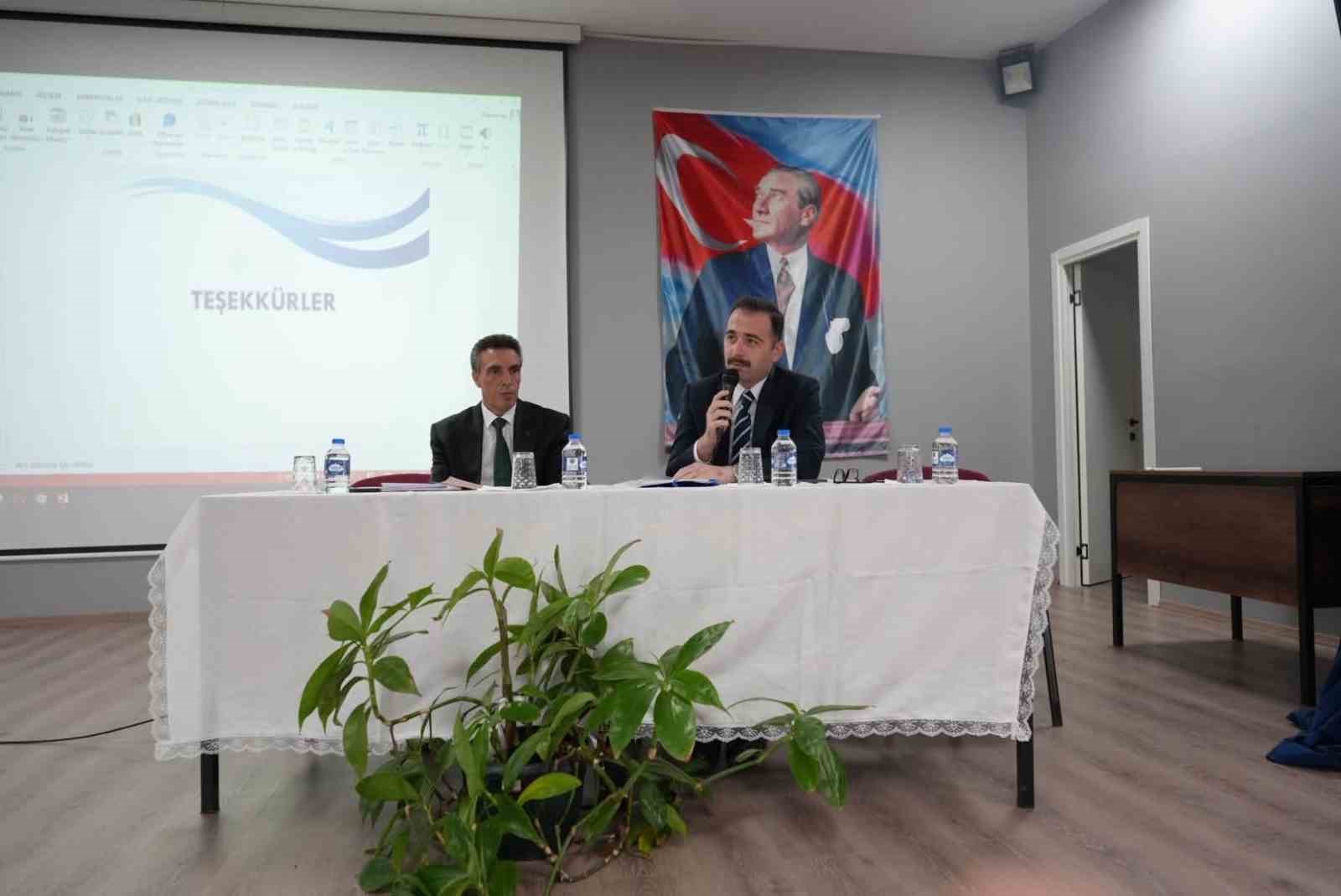 ÜZÜMLÜ’DE OKUL GÜVENLİĞİ TOPLANTISI YAPILDI