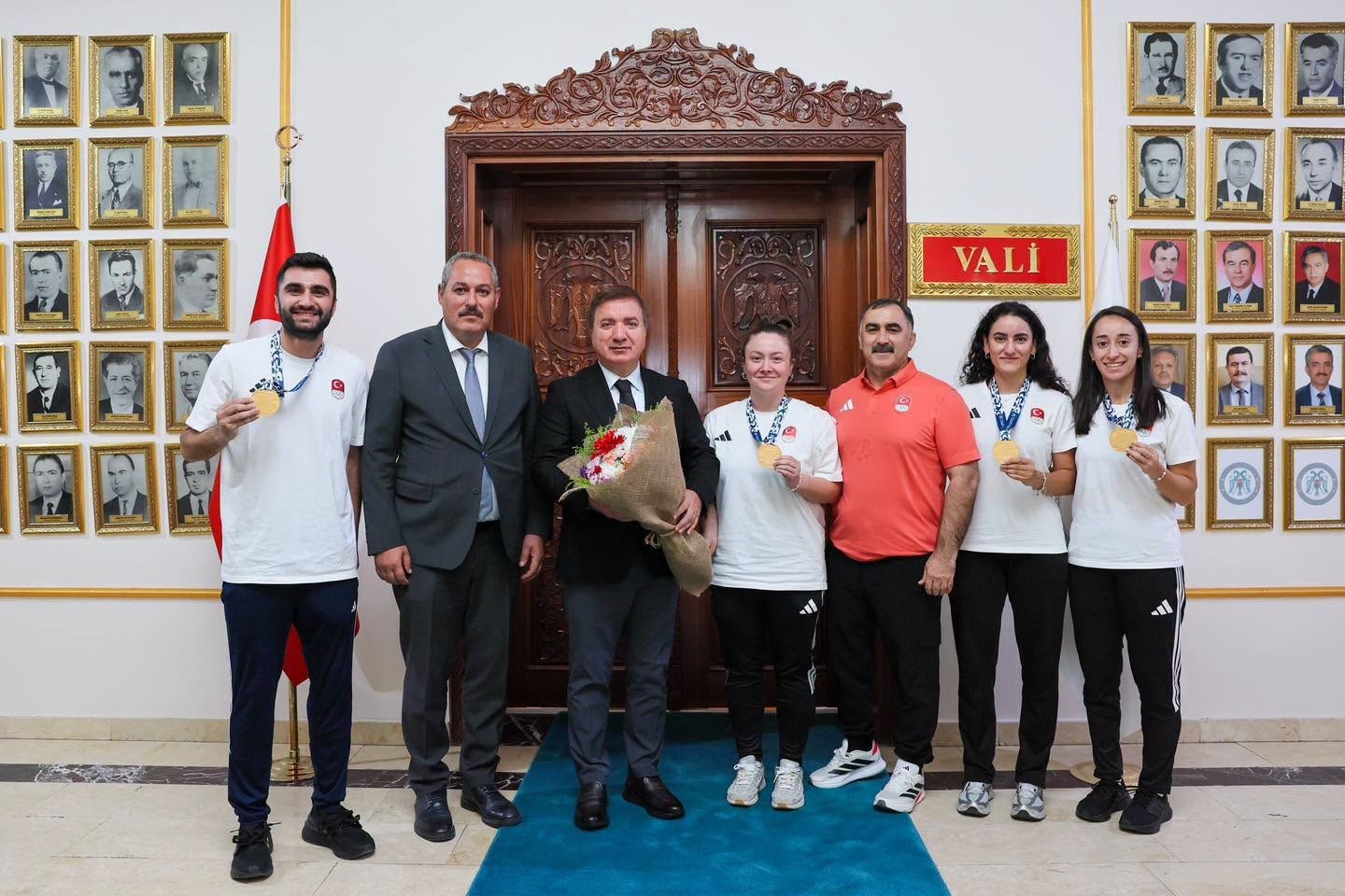 ERZİNCAN’IN MİLLİ SPORCULARI 5 ALTIN MADALYAYLA GURURLANDIRDI
