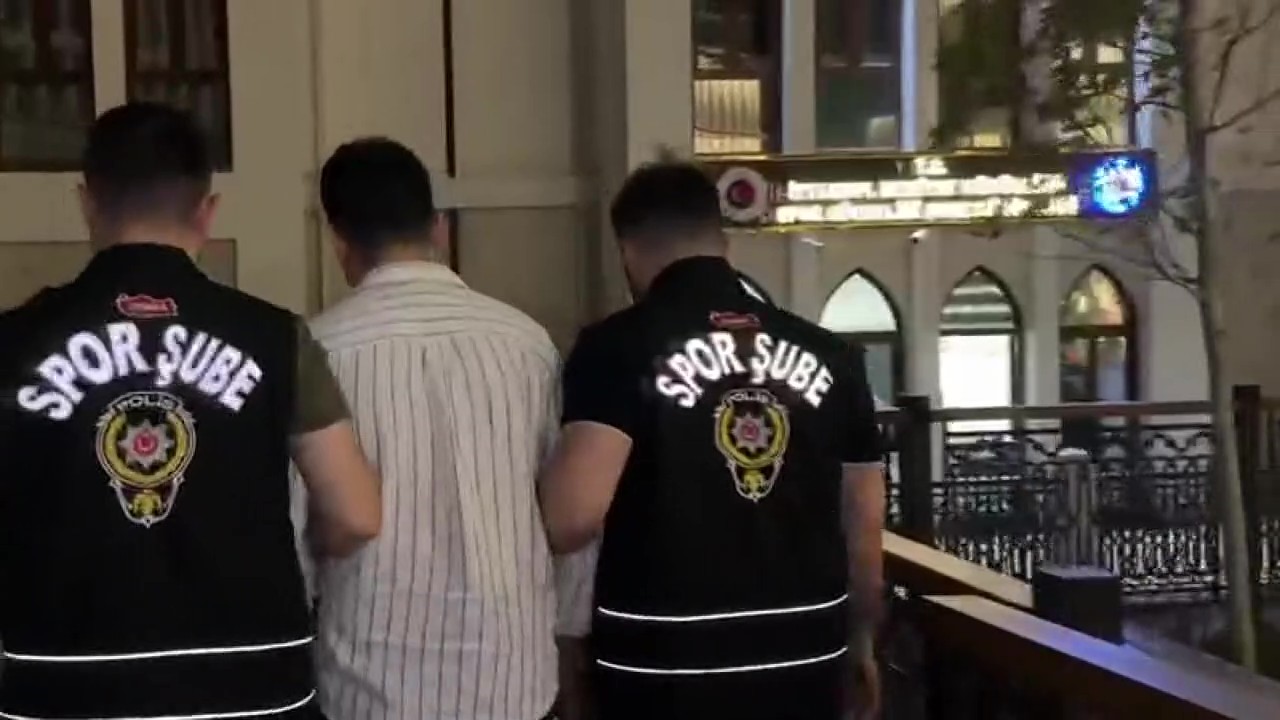 İSTANBUL EMNİYETİ’NDEN FENERBAHÇE MAÇI ÖNCESİ KARABORSA OPERASYONU: 5 GÖZALTI