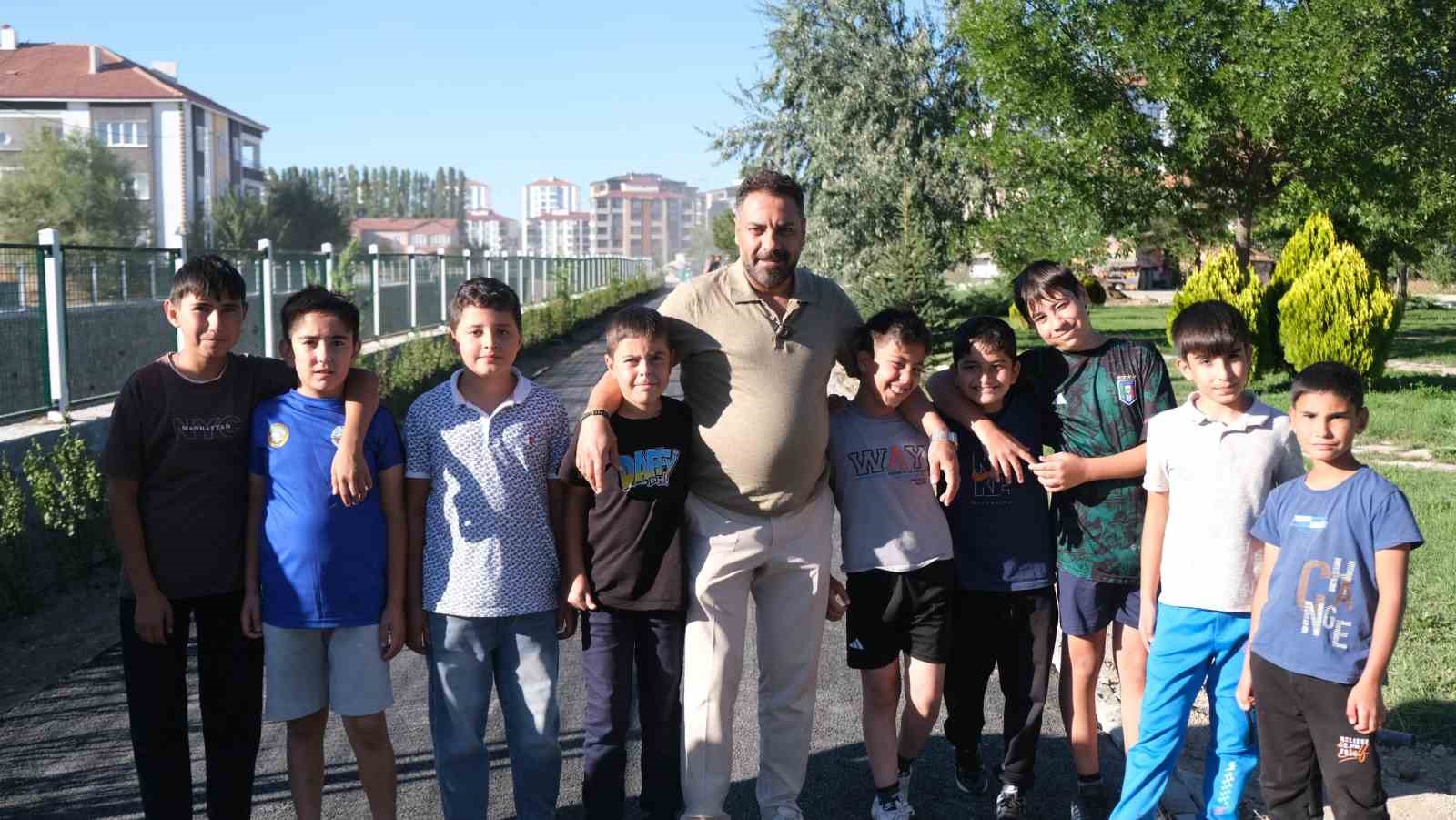 SORGUN’DA YÜRÜYÜŞ VE BİSİKLET YOLU ÇALIŞMALARI SÜRÜYOR